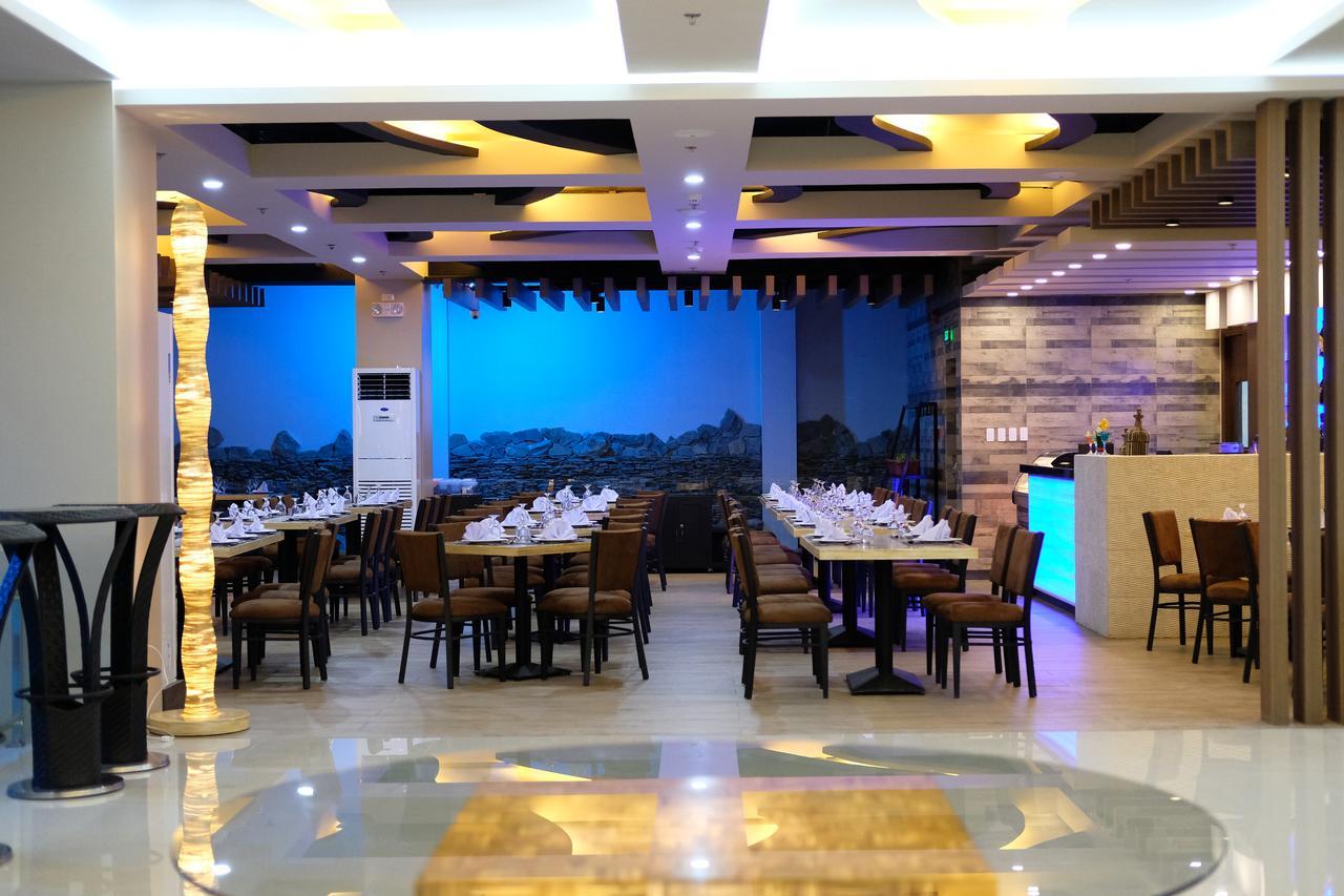 Kew Hotel Tagbilaran Екстер'єр фото
