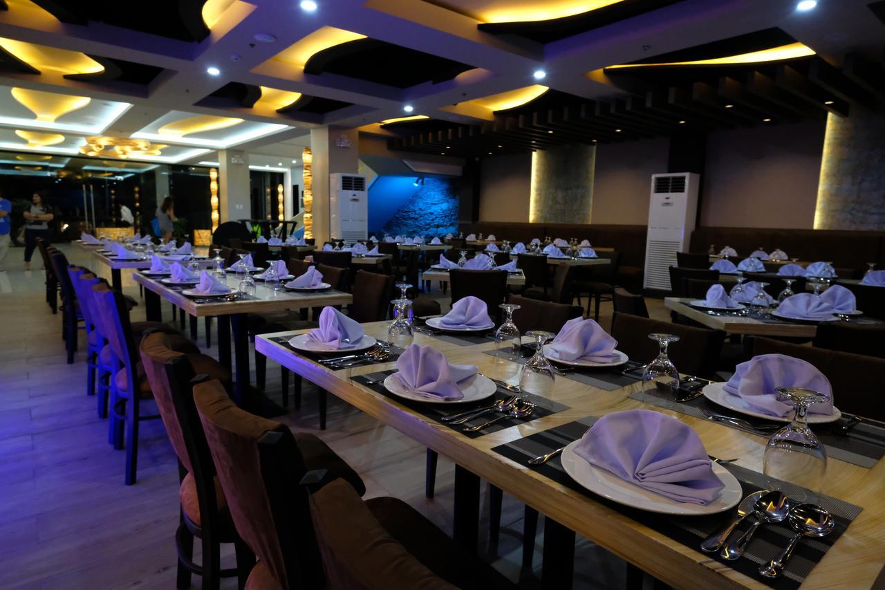 Kew Hotel Tagbilaran Екстер'єр фото
