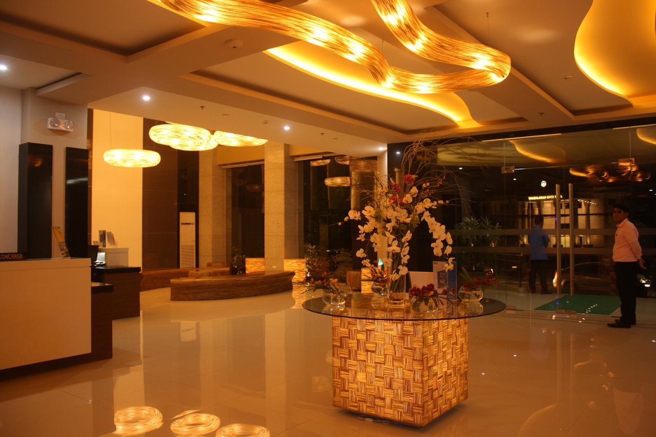 Kew Hotel Tagbilaran Екстер'єр фото